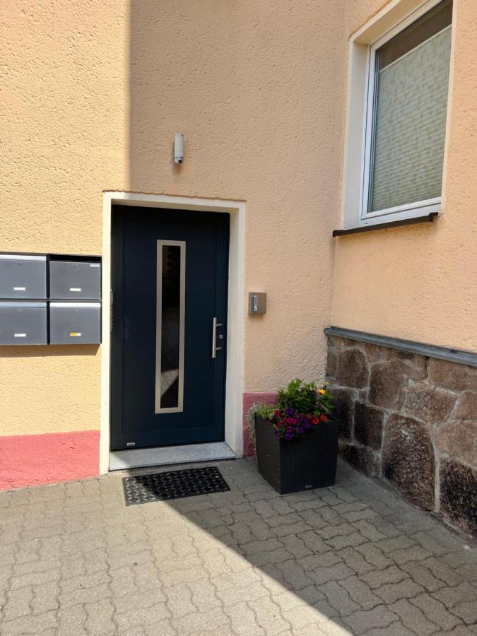 Sehr Schoene Wohnung,Komplett Neu Eingerichtet Limabach - Oberfrohna エクステリア 写真